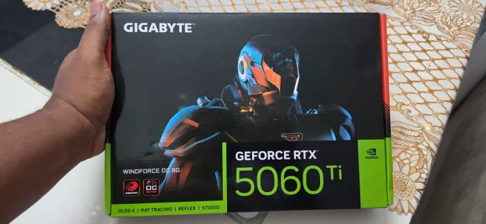 Placa de Vídeo RTX 5060 Ti - NOVA