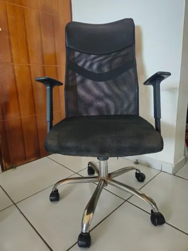 CADEIRA DE ESCRITÓRIO 