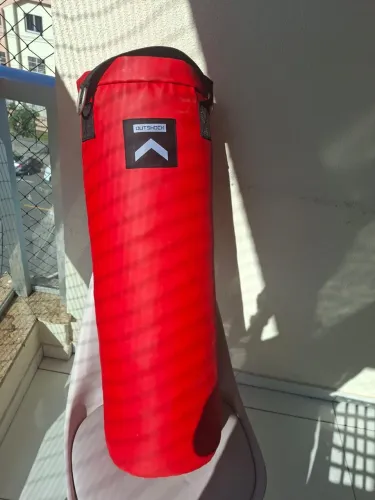 Vendo saco de pancada 20 kilos