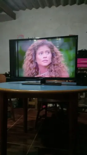 Tv Samsung 32 polegadas com defeito 