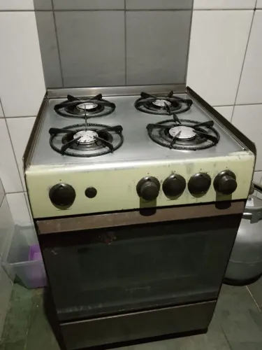 Vendo fogão 4 bocas