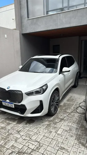 BMW IX1 Xdrive 30 M Sport (elétrico) 2025