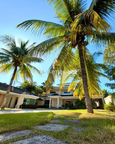 Casa à venda no Jardim Ibiza, Barra da Tijuca, 5 suítes, piscina, sauna e terreno de 1.000