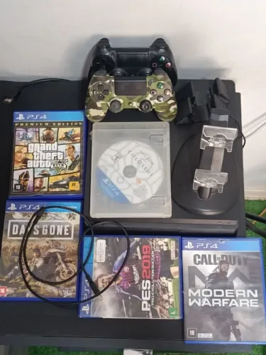 Ps4 slim 500GB dois controles 2 carregador 6 jogos e suporte pra ficar em pé