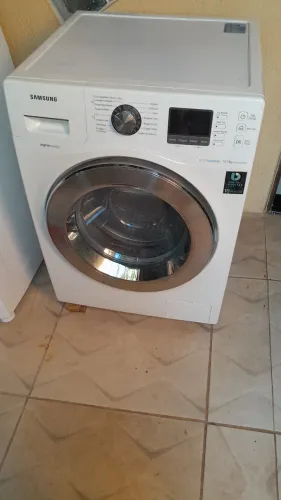 Vendo maquina lava e seca