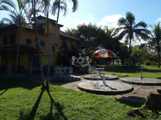 Prédio comercial à venda no Jardim Brasil - Caraguatatuba / SP - Cod. PR0007