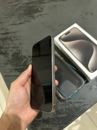 iPhone 15 pro Max com caixa