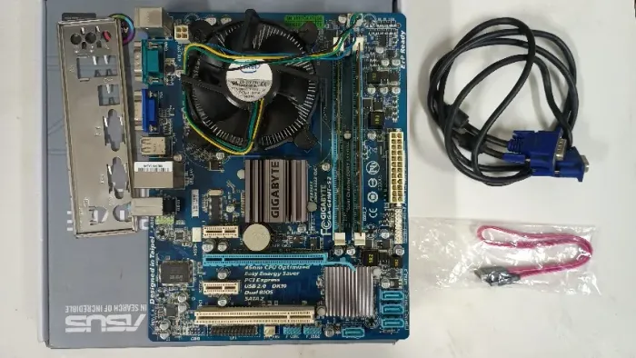 Kit PC antigo ? Gigabyte GA-G41MT-S2 + Pentium E5700 + 4 GB RAM