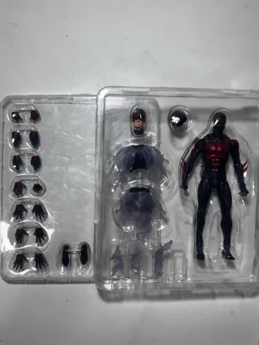 Homem Aranha 2099 Mafex sem caixa