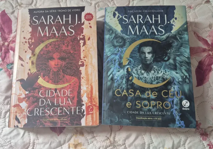 Livros Cidade da Lua Crescente e Casa de céu e sopro - Sarah J. Maas