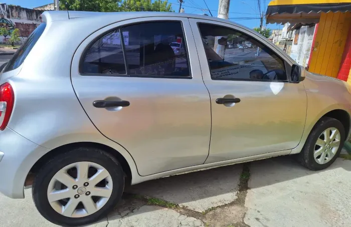 Nissan March S 1.0 16V Flex Fuel 5P 2013
