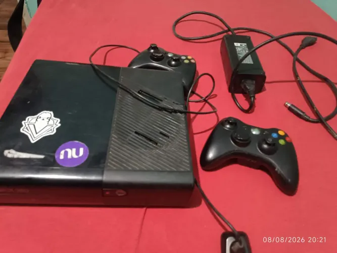 Vendo esse xbox desbloqueado