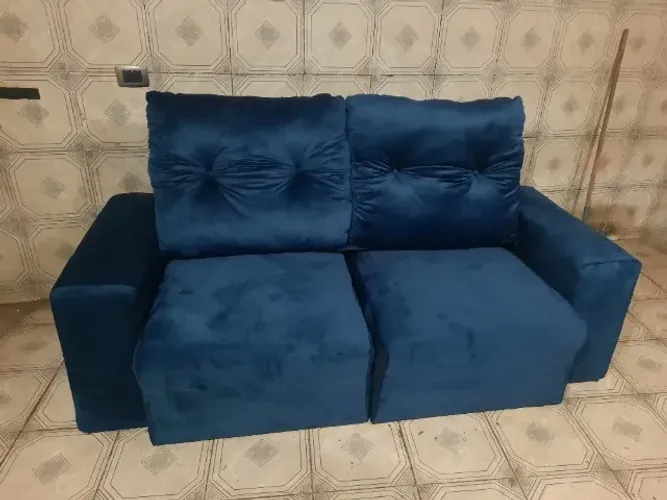 Sofá Retrátil 02 lugares refornado valor 700,00