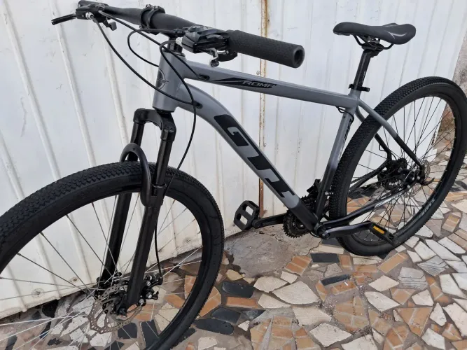 Bicicleta Aro 29 Gti Roma 21v Freios a Disco Com Suspensão SEMI NOVA! 