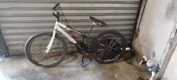 Bicicleta aro 24 Track