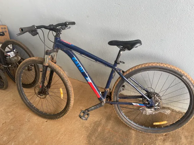 Bicicleta Caloi - freios hidráulicos