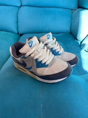 Tenis Nike Air Max Light 