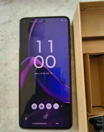 Celular Motorola Moto G84 256 GB 5 de Ram Usado Menos de 1 Ano