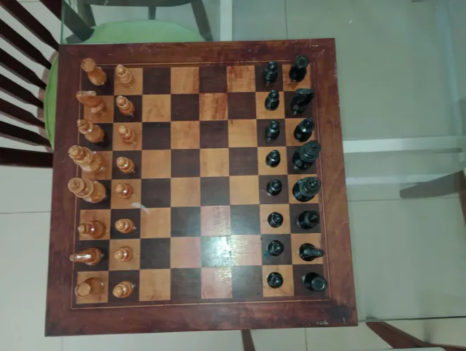 Jogo de xadrez alemão chumbado