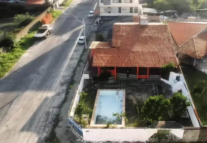 OPORTUNIDADE NA PRAIA DO FUTURO TERRENO DE 680m² A 200M DO MAR