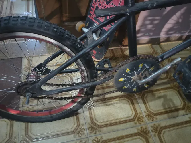 Bicicleta BMX aro 20 + skate