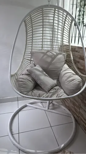 Cadeira decorativa de balanço