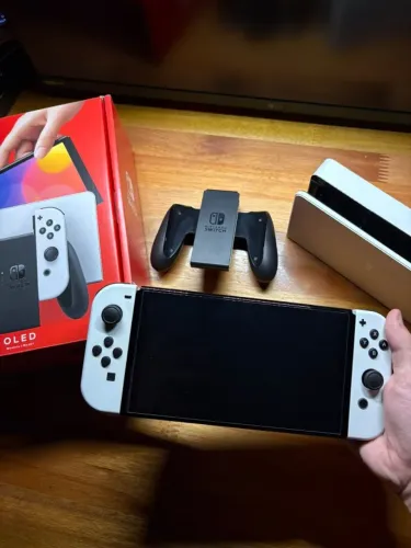 Switch OLED Desbloqueado + 512GB + Vários Acessórios + Na caixa