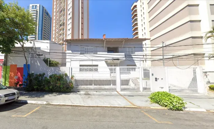 Casa comercial na Rua José dos Santos Júnior, 68 300 m²