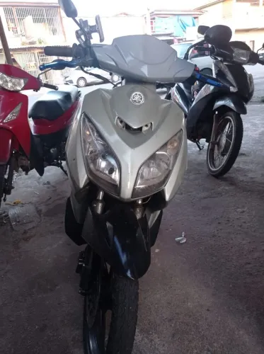 Vendo moto Neo 115 automática/ só do acelera