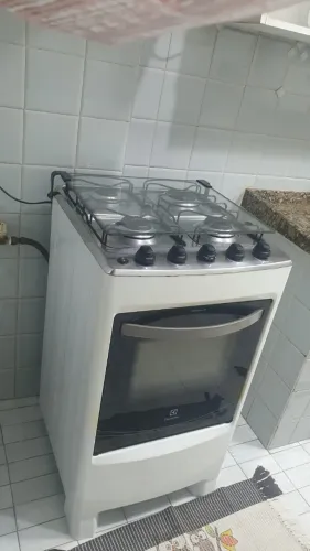 Fogão Electrolux automático 4 bocas em perfeito estado