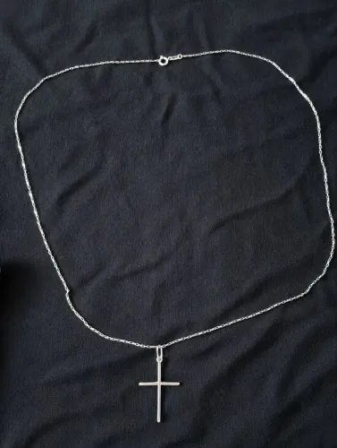 Corrente de prata 1mm com pingente de crucifixo