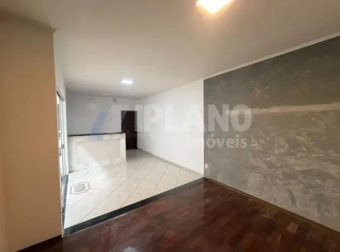 Sobrado para Alugar no Jardim Gibertoni em São Carlos