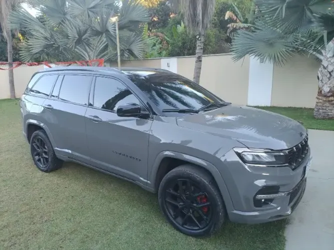 Jeep Commander Black Hurricane 2.0 4X4 TB AUT 2025