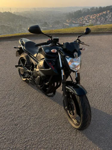 Yamaha Xj6