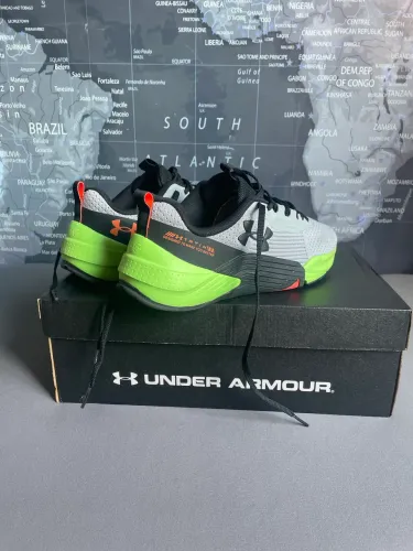 Tênis Under Armour Tribase 2
