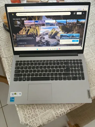 Vendo notebook muito novo !