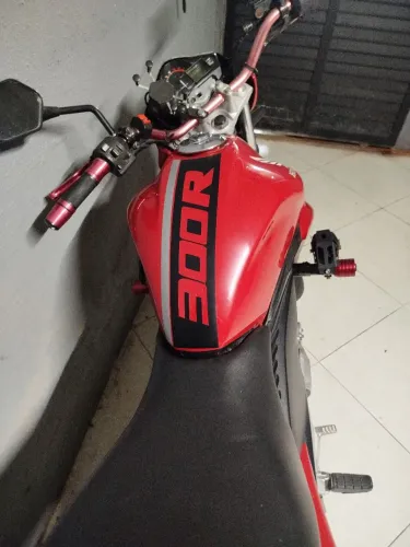 Cb300 ano 2014 vermelha a mais nova da cidade