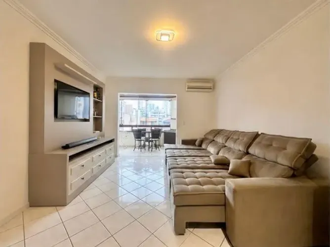 Apartamento Mobiliado com 120 m² em Meia Praia - Itapema | 03 Dormitórios | 360 m do Mar