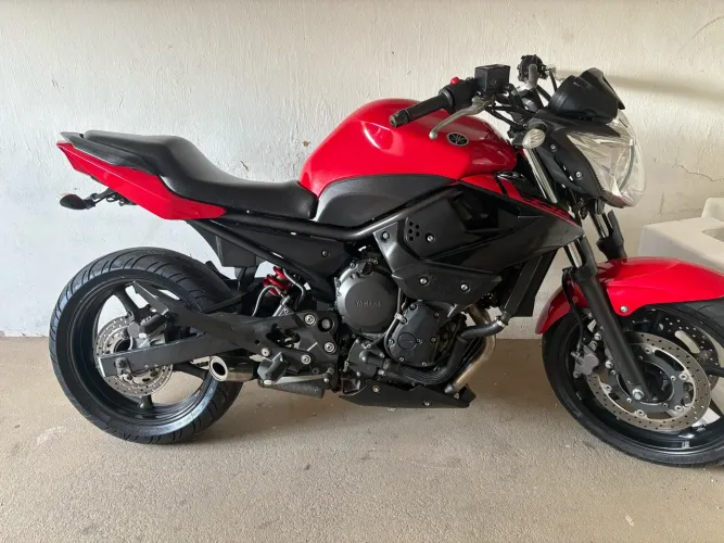 Xj6 600 cilindradas 2011