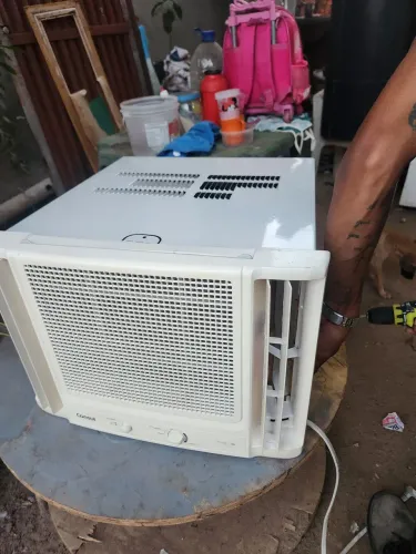 Vende-se ar condicionado janeleiro