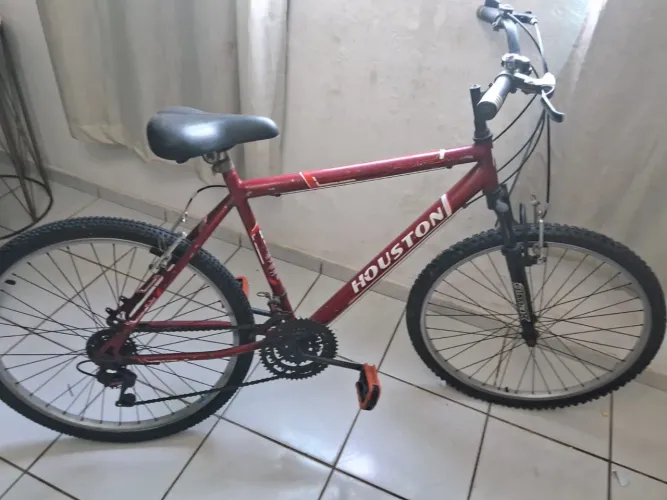 Bike Houston - aro 29 - com marcha e pneus novos