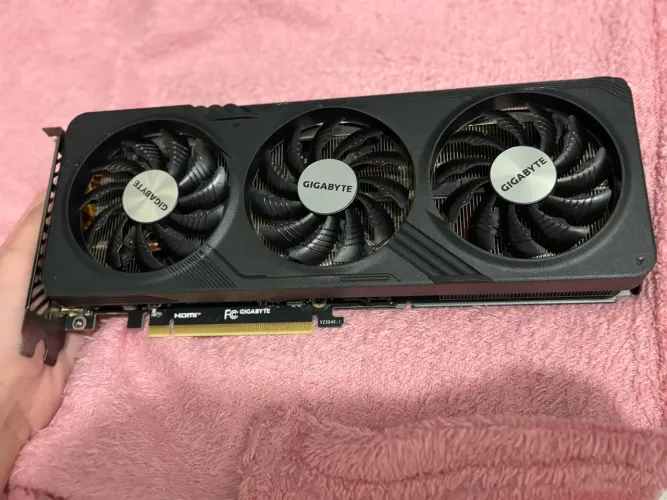 RTX 4060 8gigabyte