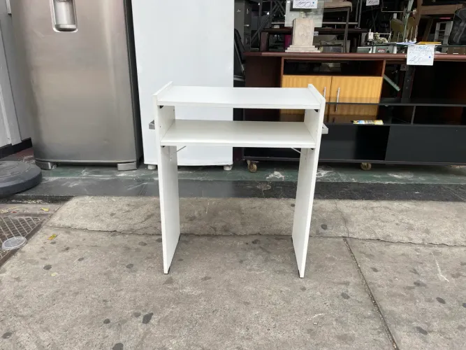 Mesa Compacta para Manicure