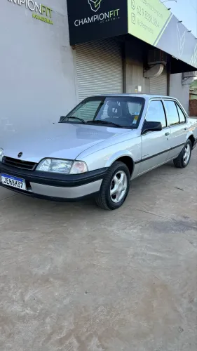 Chevrolet Monza GL 2.0 Efi/sl/l/650/club/barc.2e4p (álcool) 1996