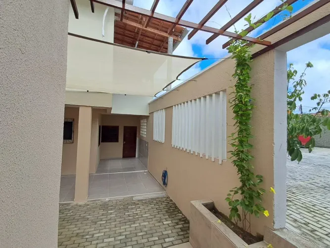 Casa duplex, Rua Valdemiro Cavalcante 600 Rodolfo Teofilo.