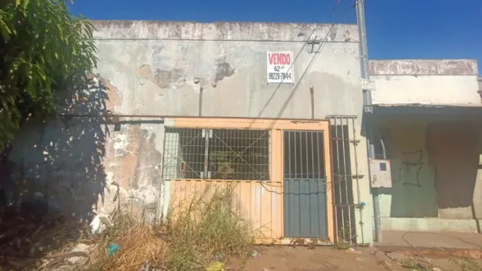 Vende-se lote no Parque Oeste Industrial.
