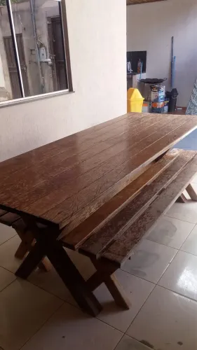 Mesa madeira maciça