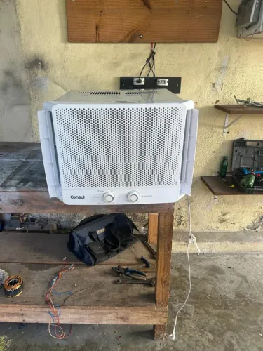 Ar condicionado de janela Consul 10.000 btus 127v