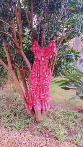 Vestido Ciganinha Estilo Mullet Estampa Kiwi Tropical da Shoulder