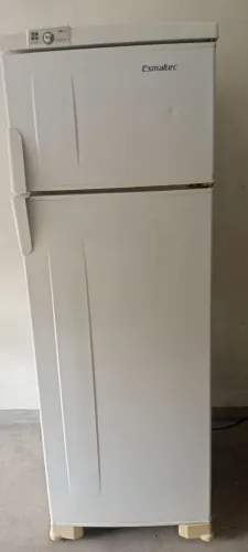 Vendo geladeira duplex em Betim